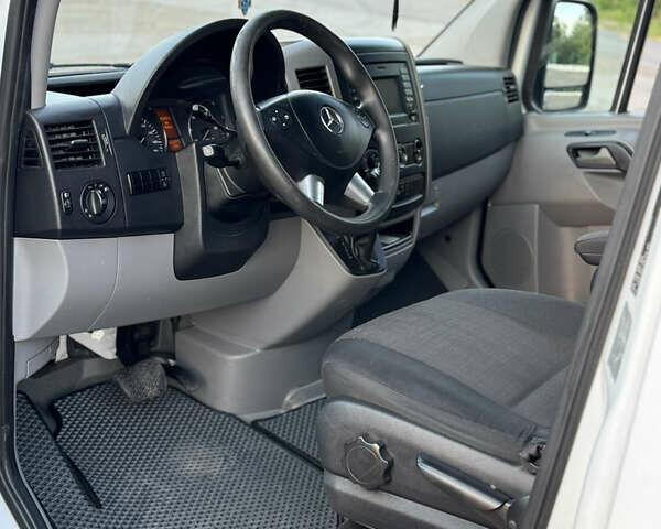 Білий Мерседес Sprinter, об'ємом двигуна 2.3 л та пробігом 445 тис. км за 19900 $, фото 10 на Automoto.ua