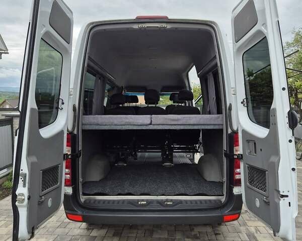 Белый Мерседес Sprinter, объемом двигателя 2.1 л и пробегом 395 тыс. км за 18300 $, фото 17 на Automoto.ua