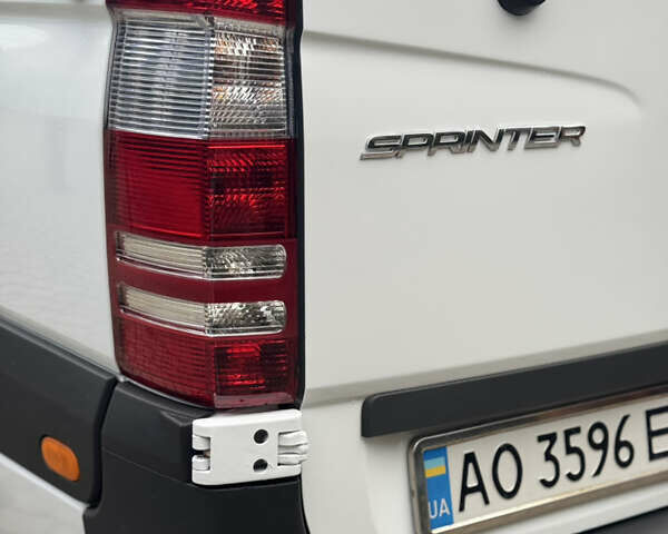 Белый Мерседес Sprinter, объемом двигателя 2.14 л и пробегом 564 тыс. км за 22999 $, фото 10 на Automoto.ua