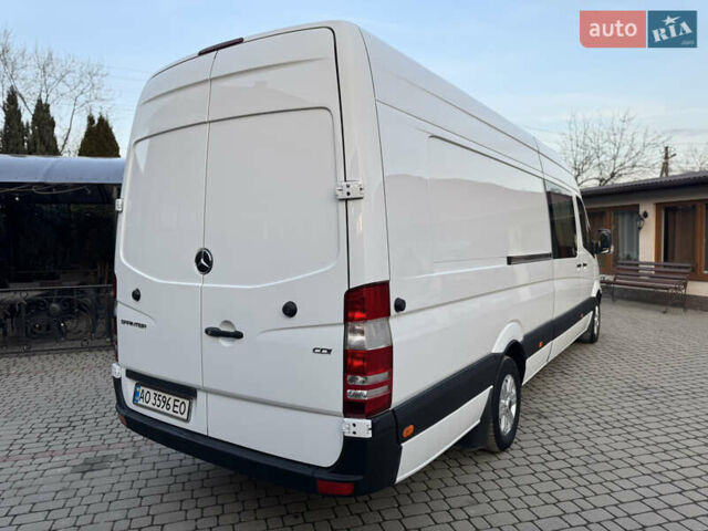 Белый Мерседес Sprinter, объемом двигателя 2.14 л и пробегом 564 тыс. км за 22999 $, фото 3 на Automoto.ua