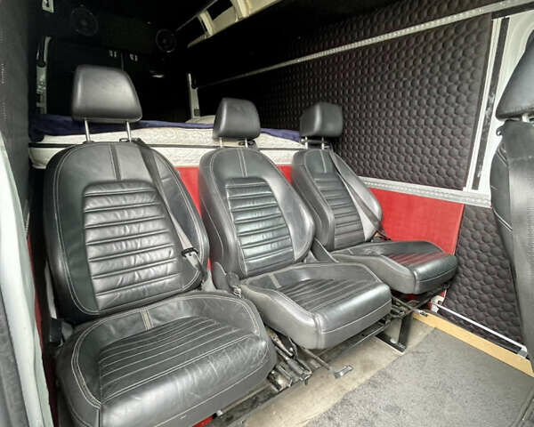 Белый Мерседес Sprinter, объемом двигателя 2.1 л и пробегом 545 тыс. км за 23990 $, фото 9 на Automoto.ua