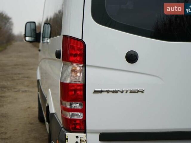 Белый Мерседес Sprinter, объемом двигателя 2.14 л и пробегом 320 тыс. км за 18595 $, фото 11 на Automoto.ua