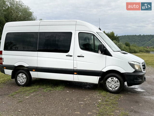 Белый Мерседес Sprinter, объемом двигателя 2.2 л и пробегом 384 тыс. км за 21000 $, фото 3 на Automoto.ua