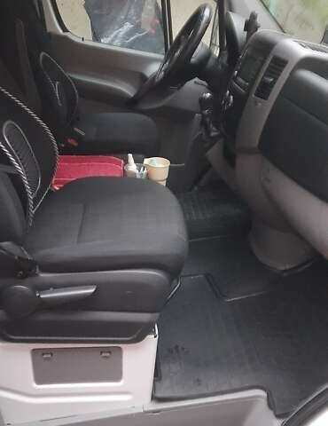 Белый Мерседес Sprinter, объемом двигателя 2.1 л и пробегом 195 тыс. км за 22000 $, фото 7 на Automoto.ua