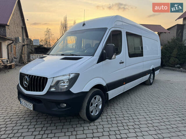 Белый Мерседес Sprinter, объемом двигателя 2.14 л и пробегом 564 тыс. км за 22999 $, фото 2 на Automoto.ua
