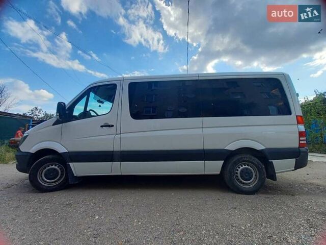 Белый Мерседес Sprinter, объемом двигателя 2.14 л и пробегом 380 тыс. км за 21000 $, фото 22 на Automoto.ua