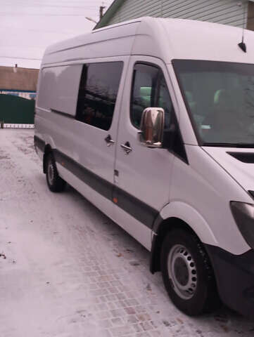 Белый Мерседес Sprinter, объемом двигателя 2.14 л и пробегом 452 тыс. км за 23999 $, фото 1 на Automoto.ua