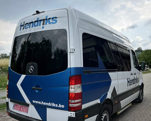 Белый Мерседес Sprinter, объемом двигателя 0 л и пробегом 280 тыс. км за 18700 $, фото 5 на Automoto.ua