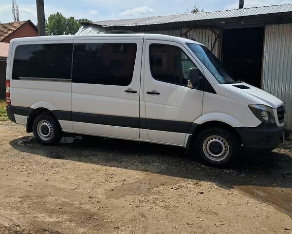 Белый Мерседес Sprinter, объемом двигателя 2.14 л и пробегом 380 тыс. км за 21000 $, фото 18 на Automoto.ua