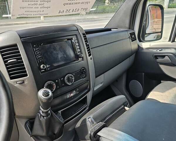 Білий Мерседес Sprinter, об'ємом двигуна 2.1 л та пробігом 360 тис. км за 20000 $, фото 9 на Automoto.ua