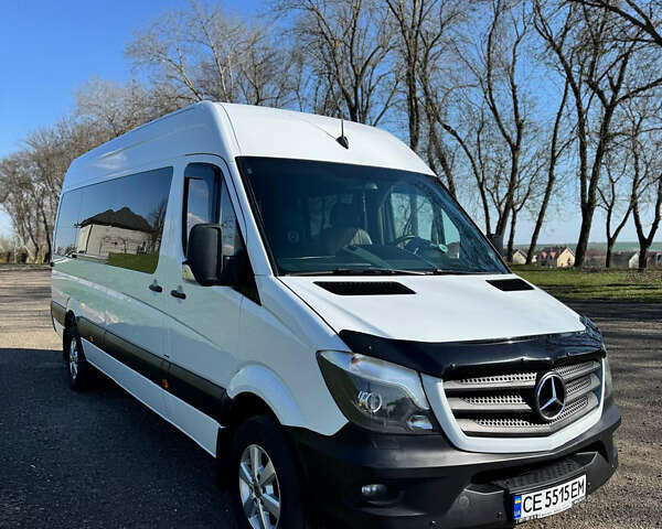 Белый Мерседес Sprinter, объемом двигателя 3 л и пробегом 900 тыс. км за 37929 $, фото 2 на Automoto.ua