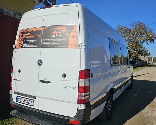 Белый Мерседес Sprinter, объемом двигателя 2.3 л и пробегом 580 тыс. км за 23000 $, фото 2 на Automoto.ua