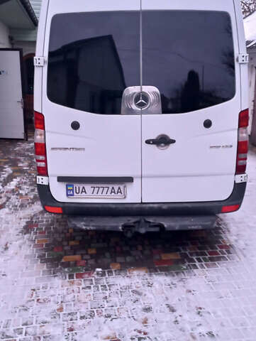 Белый Мерседес Sprinter, объемом двигателя 2.14 л и пробегом 452 тыс. км за 23999 $, фото 7 на Automoto.ua