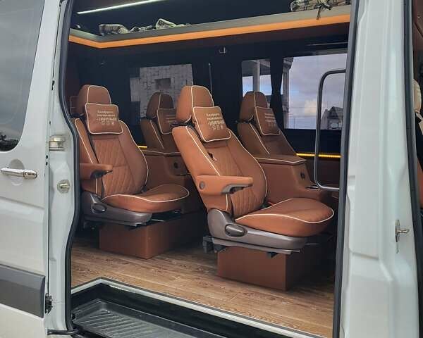 Белый Мерседес Sprinter, объемом двигателя 0 л и пробегом 410 тыс. км за 39000 $, фото 12 на Automoto.ua