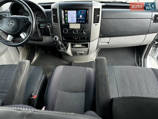 Белый Мерседес Sprinter, объемом двигателя 2.14 л и пробегом 347 тыс. км за 22500 $, фото 17 на Automoto.ua