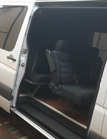 Белый Мерседес Sprinter, объемом двигателя 2.1 л и пробегом 195 тыс. км за 22000 $, фото 5 на Automoto.ua
