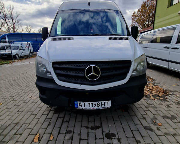 Белый Мерседес Sprinter, объемом двигателя 0 л и пробегом 870 тыс. км за 19000 $, фото 1 на Automoto.ua