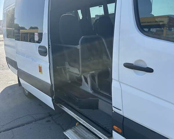 Белый Мерседес Sprinter, объемом двигателя 2.14 л и пробегом 100 тыс. км за 29000 $, фото 7 на Automoto.ua