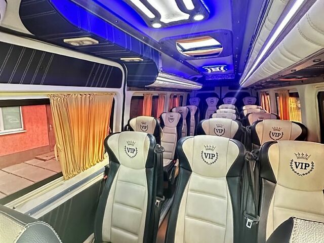 Белый Мерседес Sprinter, объемом двигателя 3 л и пробегом 270 тыс. км за 52000 $, фото 10 на Automoto.ua