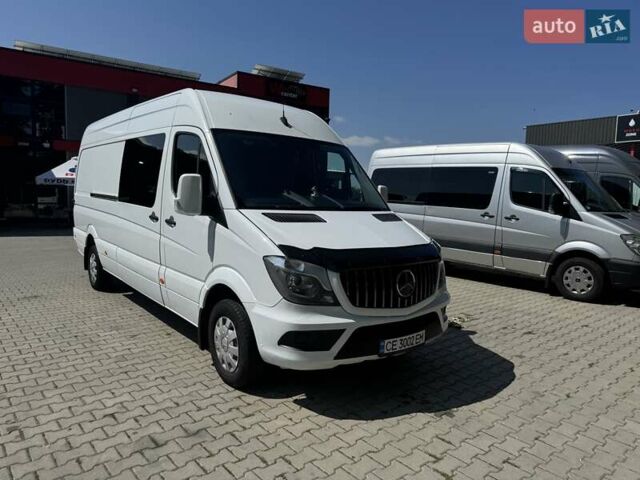 Білий Мерседес Sprinter, об'ємом двигуна 2.1 л та пробігом 570 тис. км за 24999 $, фото 1 на Automoto.ua