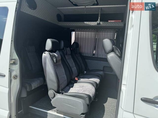 Білий Мерседес Sprinter, об'ємом двигуна 2.1 л та пробігом 570 тис. км за 24999 $, фото 4 на Automoto.ua