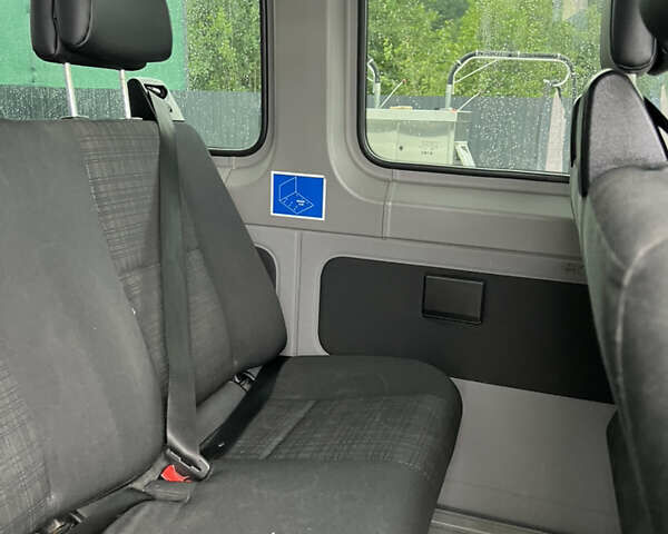 Белый Мерседес Sprinter, объемом двигателя 0 л и пробегом 390 тыс. км за 21000 $, фото 40 на Automoto.ua