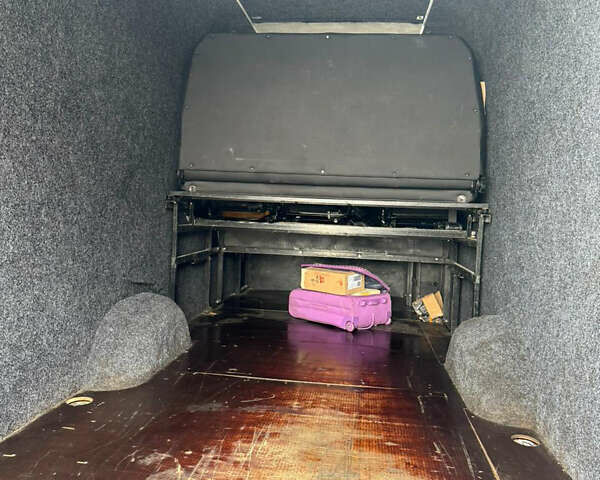 Білий Мерседес Sprinter, об'ємом двигуна 2.99 л та пробігом 740 тис. км за 27000 $, фото 15 на Automoto.ua