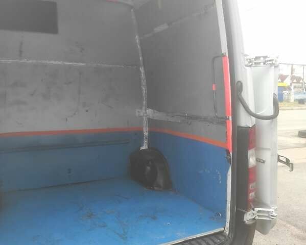 Белый Мерседес Sprinter, объемом двигателя 2.1 л и пробегом 357 тыс. км за 18000 $, фото 18 на Automoto.ua