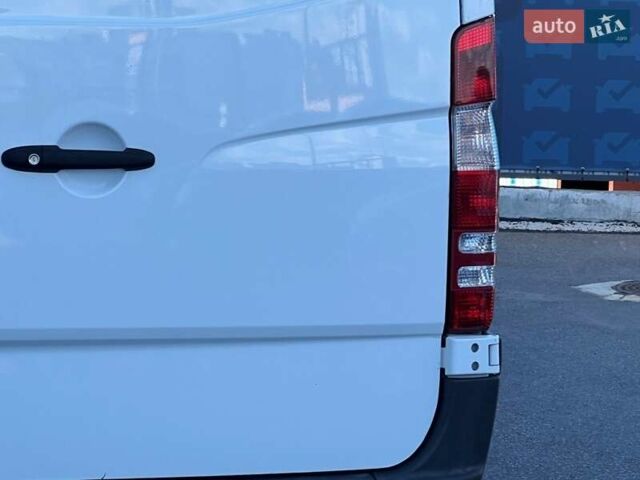 Білий Мерседес Sprinter, об'ємом двигуна 2.1 л та пробігом 226 тис. км за 25500 $, фото 15 на Automoto.ua