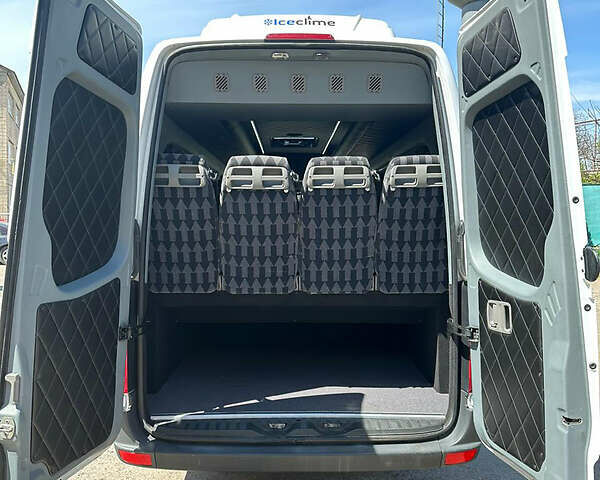 Белый Мерседес Sprinter, объемом двигателя 2.3 л и пробегом 252 тыс. км за 33900 $, фото 27 на Automoto.ua