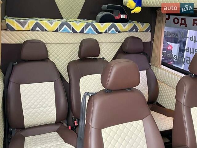 Белый Мерседес Sprinter, объемом двигателя 2.2 л и пробегом 737 тыс. км за 25000 $, фото 25 на Automoto.ua