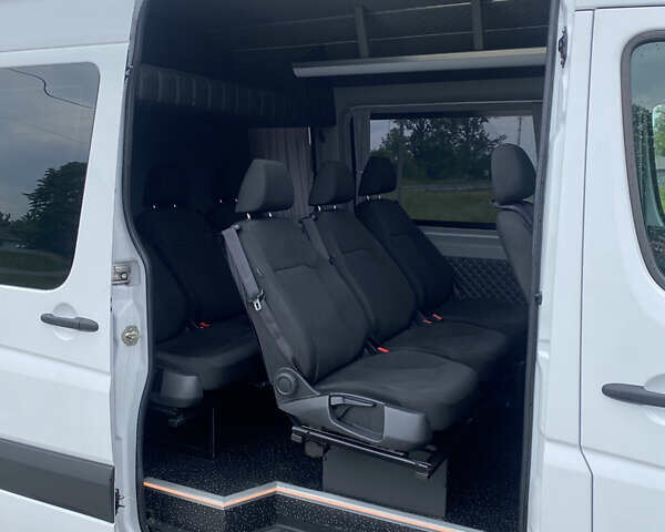 Белый Мерседес Sprinter, объемом двигателя 2.1 л и пробегом 325 тыс. км за 25000 $, фото 17 на Automoto.ua