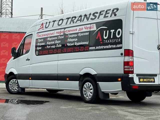 Белый Мерседес Sprinter, объемом двигателя 2.2 л и пробегом 737 тыс. км за 25000 $, фото 12 на Automoto.ua