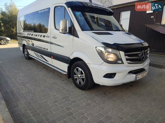 Белый Мерседес Sprinter, объемом двигателя 2.1 л и пробегом 800 тыс. км за 22000 $, фото 23 на Automoto.ua