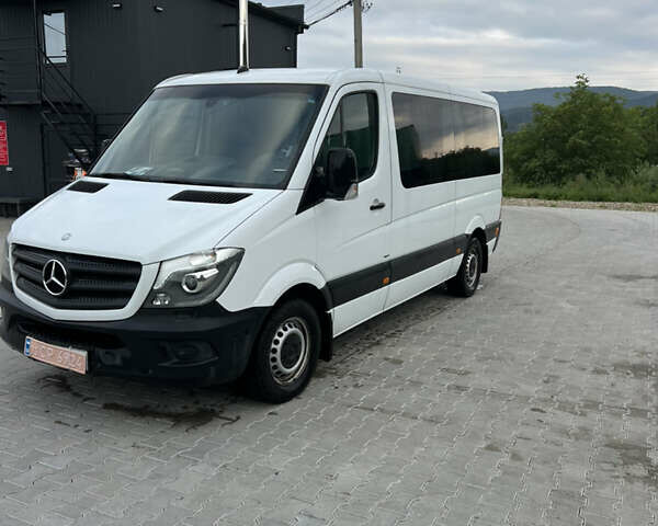 Белый Мерседес Sprinter, объемом двигателя 0 л и пробегом 390 тыс. км за 21000 $, фото 3 на Automoto.ua