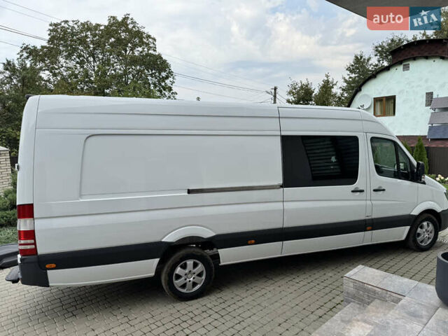 Белый Мерседес Sprinter, объемом двигателя 0 л и пробегом 566 тыс. км за 28500 $, фото 4 на Automoto.ua