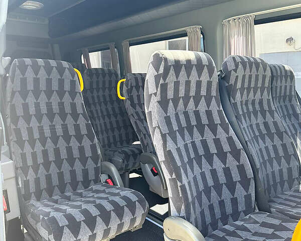 Белый Мерседес Sprinter, объемом двигателя 2.3 л и пробегом 252 тыс. км за 33900 $, фото 16 на Automoto.ua