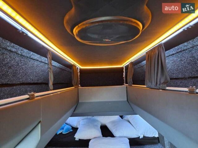 Білий Мерседес Sprinter, об'ємом двигуна 2.99 л та пробігом 830 тис. км за 42500 $, фото 3 на Automoto.ua