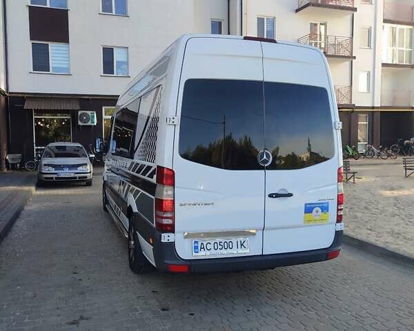 Белый Мерседес Sprinter, объемом двигателя 2.1 л и пробегом 800 тыс. км за 22000 $, фото 26 на Automoto.ua