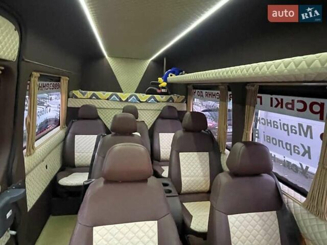 Белый Мерседес Sprinter, объемом двигателя 2.2 л и пробегом 737 тыс. км за 25000 $, фото 27 на Automoto.ua