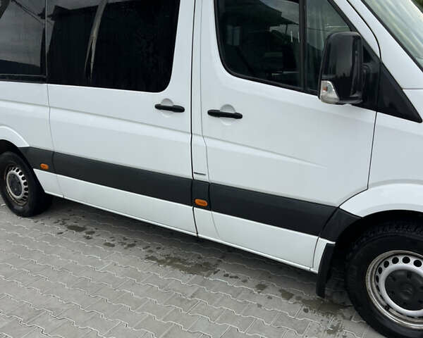 Белый Мерседес Sprinter, объемом двигателя 0 л и пробегом 390 тыс. км за 21000 $, фото 13 на Automoto.ua