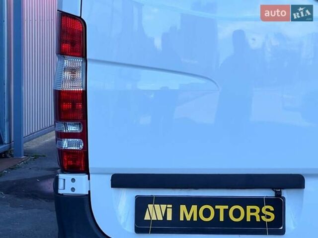 Білий Мерседес Sprinter, об'ємом двигуна 2.1 л та пробігом 226 тис. км за 25500 $, фото 14 на Automoto.ua