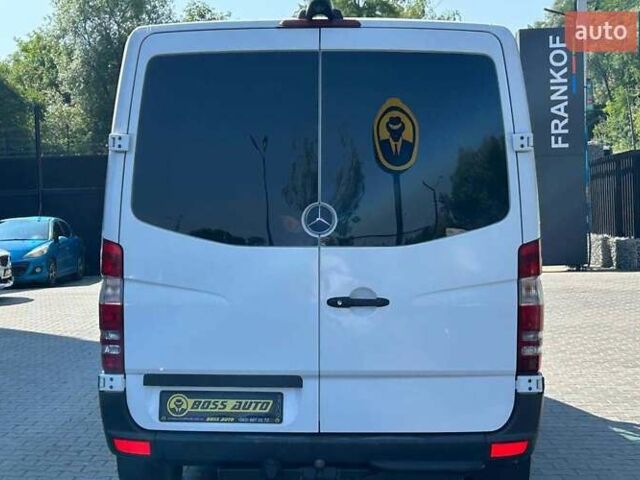 Білий Мерседес Sprinter, об'ємом двигуна 2.99 л та пробігом 897 тис. км за 25000 $, фото 4 на Automoto.ua