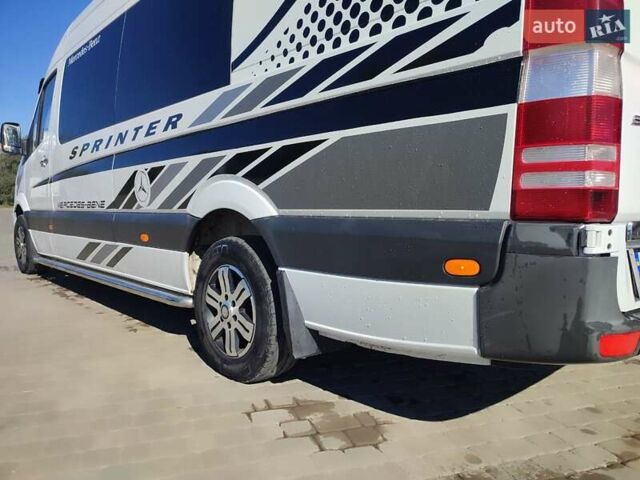Белый Мерседес Sprinter, объемом двигателя 2.1 л и пробегом 800 тыс. км за 22000 $, фото 10 на Automoto.ua