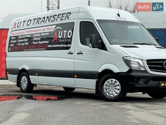 Белый Мерседес Sprinter, объемом двигателя 2.2 л и пробегом 737 тыс. км за 25000 $, фото 4 на Automoto.ua
