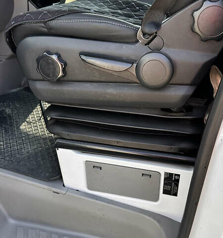 Білий Мерседес Sprinter, об'ємом двигуна 2.2 л та пробігом 320 тис. км за 24900 $, фото 5 на Automoto.ua