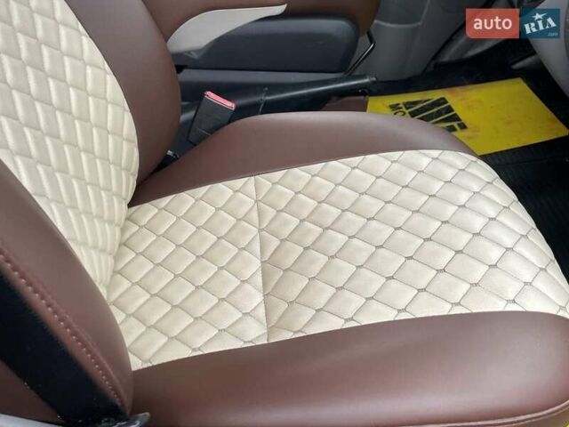 Белый Мерседес Sprinter, объемом двигателя 2.2 л и пробегом 737 тыс. км за 25000 $, фото 46 на Automoto.ua