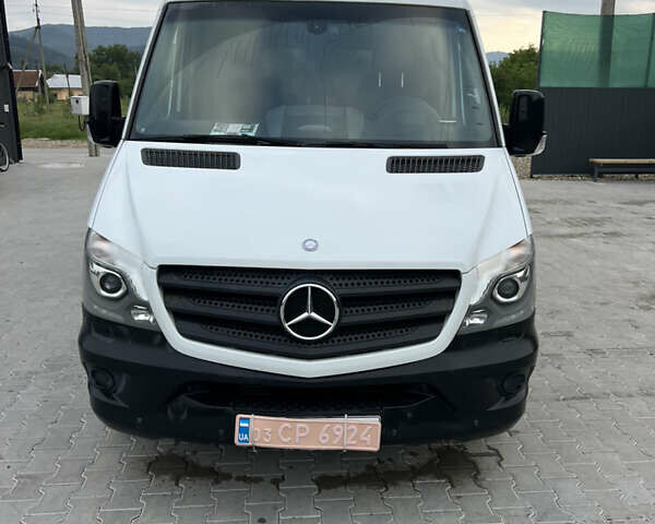 Белый Мерседес Sprinter, объемом двигателя 0 л и пробегом 390 тыс. км за 21000 $, фото 2 на Automoto.ua