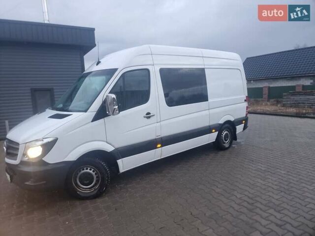Белый Мерседес Sprinter, объемом двигателя 2.2 л и пробегом 243 тыс. км за 16250 $, фото 1 на Automoto.ua