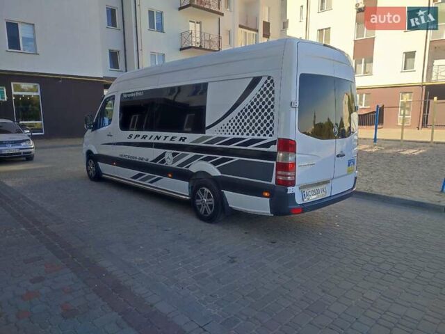 Белый Мерседес Sprinter, объемом двигателя 2.1 л и пробегом 800 тыс. км за 22000 $, фото 22 на Automoto.ua